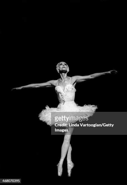 329 Maya Plisetskaya Photos Stock Photos, High-Res Pictures, and Images ...