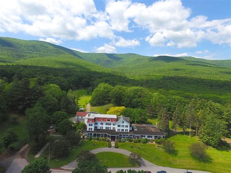 WINTER CLOVE INN - Updated 2024 Prices & Resort Reviews (Round Top, NY)