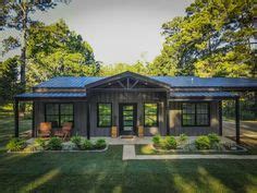 Cabin in Sugarcreek · ★4.99 · 3 bedrooms · 5 beds · 2 baths | Unique house plans, Tiny house ...