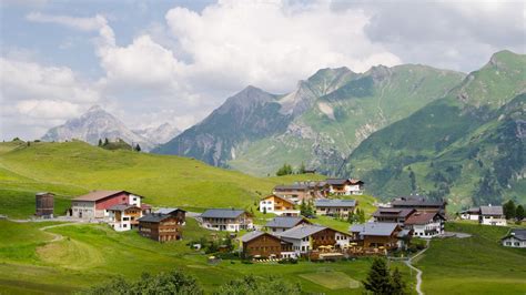 Lech am Arlberg Travel Guide | Lech am Arlberg Tourism - KAYAK