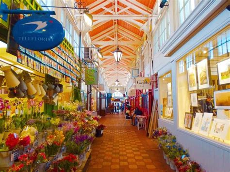 Oxford Covered Market: How To Visit + What To Eat & Buy! - Where Goes Rose?