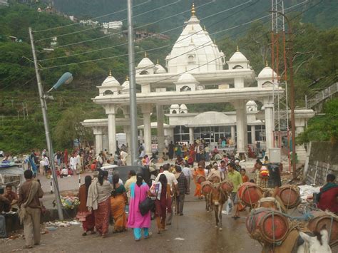 about vaishno devi temple ,Katra Jammu and Kashmir