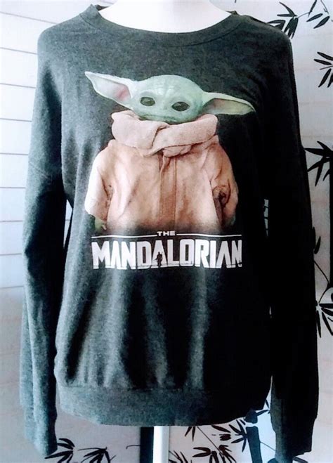 Star Wars Baby Yoda The Mandalorian Gray Crewneck Sweater, Size S ...