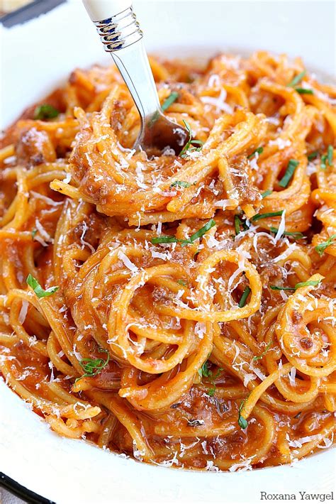 Spaghetti with meat sauce recipe