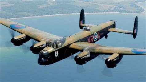 Flying a legend: Lancaster bomber – RCI | English