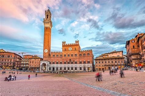 Siena’s Piazza del Campo Is One of Europe’s Greatest Medieval Squares