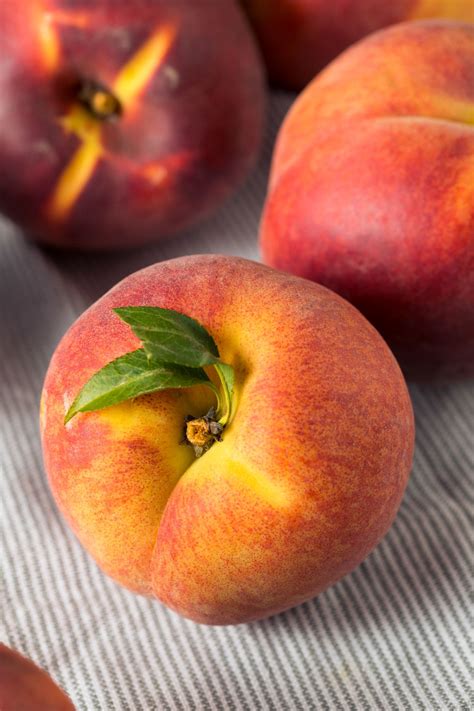 Raw Ripe Organic Yellow Peaches - Raw Ripe Organic Yellow Peaches Ready to Eat | Peach, Peach ...