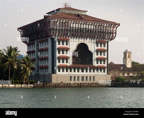 Willingdon island hi-res stock photography and images - Alamy