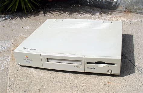 DigiBarn Systems: Apple Power Macintosh 6100/66