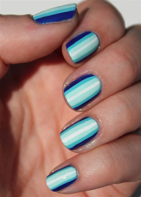 Fundamentally Flawless: Blue Ombre Stripes Nail Art Tutorial