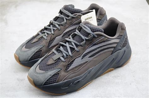 ADIDAS YEEZY 700 V3 Azael「Geode」 – RABBITKICKS