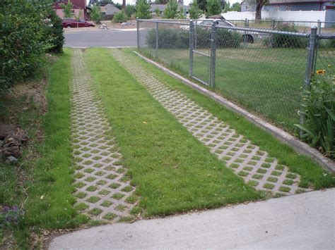 Driveway landscaping, Grass pavers driveway, Driveway design