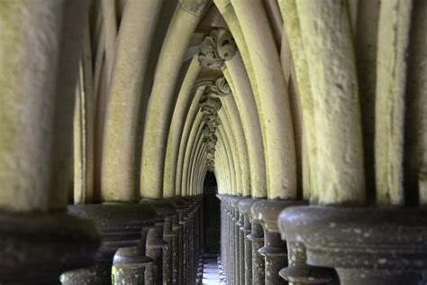 Mont St-Michel - Cloister (3) | Mont Saint-Michel | Pictures | France in Global-Geography