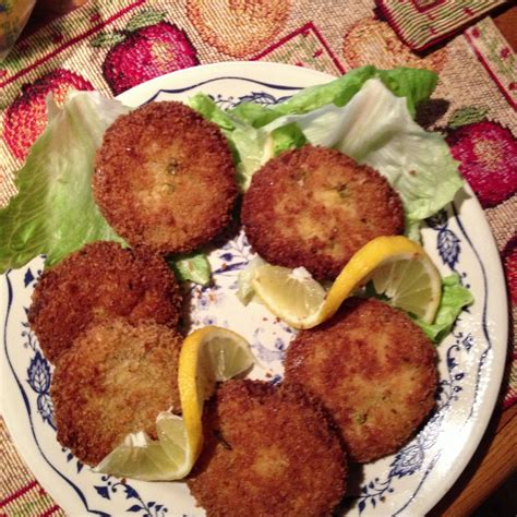 Boston crab cakes. Awesome Best Crabs, Crab Cakes, In Boston, Yummy Cakes, Peanut Butter, Beef ...