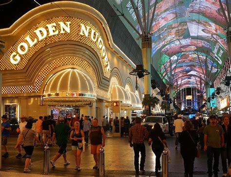 A Guide to Tours & Sightseeing in Downtown Las Vegas (2020)