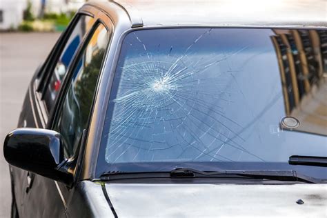 Is it illegal to drive with a cracked windshield? | The US Sun