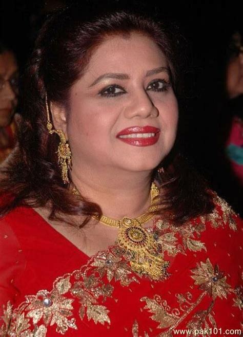 Runa Laila Biography, Height, Weight, Age, Husband & Facts | Celebrities, Star facts, Singer