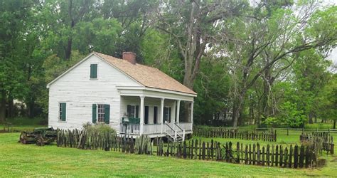 a glimpse of our life: Magnolia Mound Plantation ~ a Louisiana Field Trip