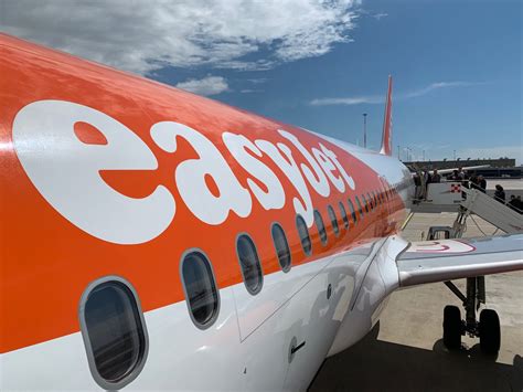 Review: EasyJet A319 Rome To Basel - Live and Let's Fly