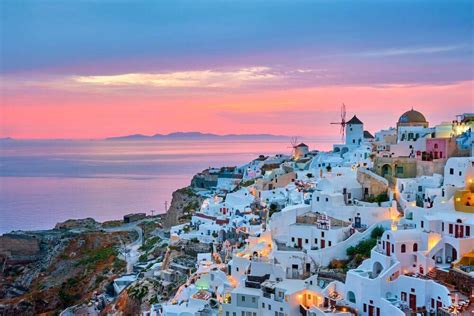 The 5 Best Restaurants in Santorini - Where to eat and what to order