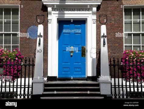 Chatham House, St James's Square, London Stock Photo, Royalty Free ...