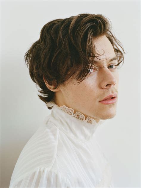 Harry Styles: Singer Opens Up About Famous Flings, Honest New LP in ...