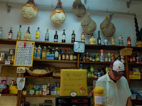 (VIDEO) Review: Eating Italy Food Tours' The Other Side of Florence Tour - Testaccina