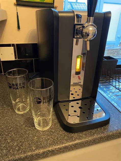 Review: Perfect Draft beer machine can pour up to 10 pints at home ...