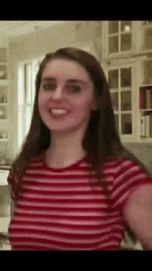 Loserfruit Shake Butt GIF - Loserfruit ShakeButt Dancing - Discover & Share GIFs