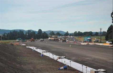 Princes Highway roadwork to stop during holiday break | Illawarra Mercury | Wollongong, NSW