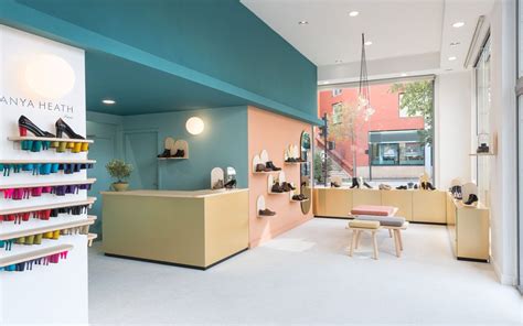 Ghim trên Shoe Store Design