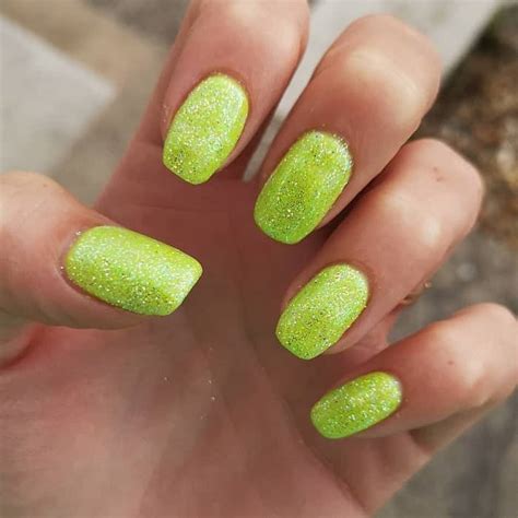 35 Soothing Lime Green Nail Designs to Die for – NailDesignCode