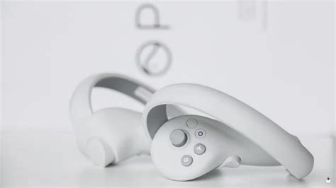 Pico 4 Controllers Appear in Leaked Images, Revealing New Ergonomic Design – Road to VR - Send ...