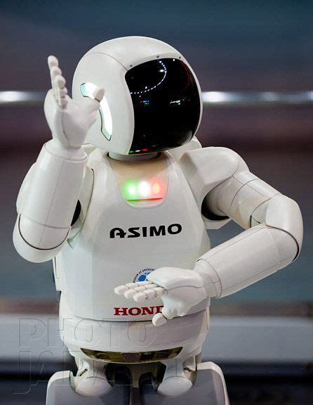 Japan - Honda Robot Asimo Doing a Dance - Photo by Photo Japan | Cool ...