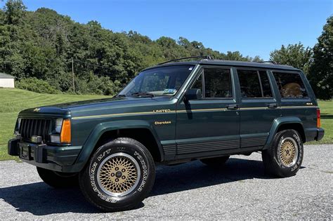 1992 Jeep Cherokee Limited 4x4 for Sale - Cars & Bids