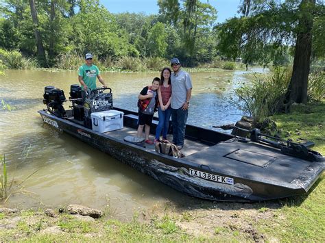 Swamp Boat Tours — Gator Country Adventure Park