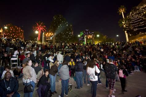 Glendale Glitters Christmas Festival in ari