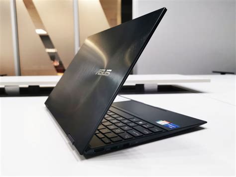 ASUS ZenBook Flip 13 – Lightweight notebook with Intel 11th-gen power – BusinessTech