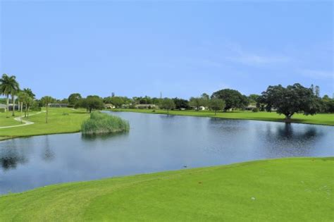 Lakewood Country Club - Naples Golf Homes | Naples Golf Guy