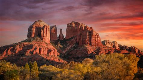 Sedona, Arizona Is A Hiker's Paradise. Here's Why