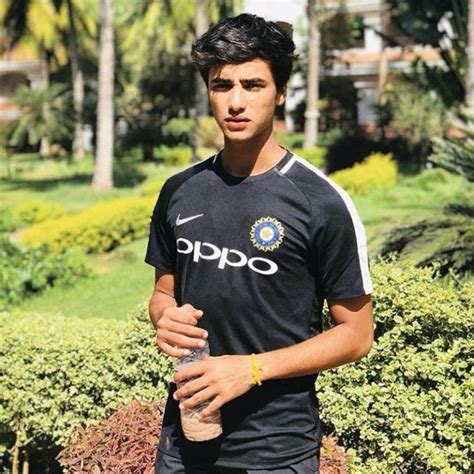 Abhishek Sharma (Cricketer) Age, Wiki, Height, Biography, Career & More