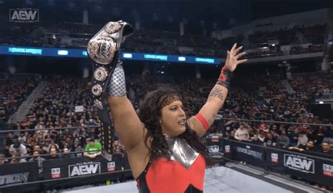 Nyla Rose retains the AEW Women's World Championship at AEW Revolution ...