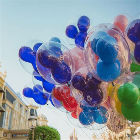 How much do balloons cost at Disney World? - Urban Tastebud Disney