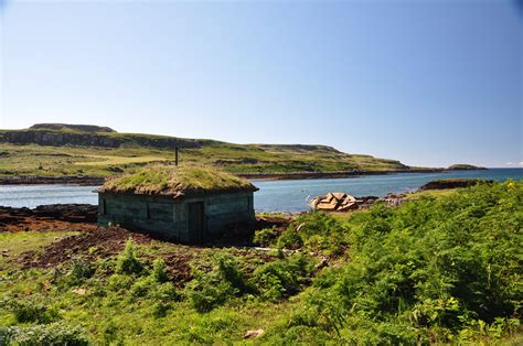 Announcing new corporate partnership between Glengorm Castle and HWDT — Hebridean Whale ...