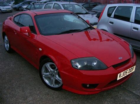 Hyundai Coupe Red Photo Gallery #11/11