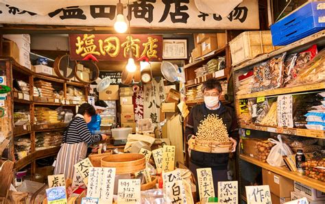 Tsukiji Outer Market | Travel Japan - Japan National Tourism Organization (Official Site)