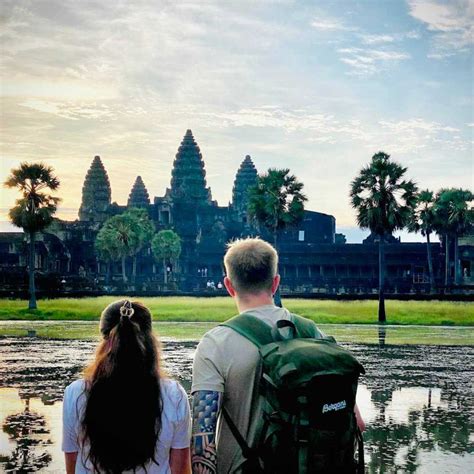 2-Day Angkor Wat Sunrise and Hidden Temples Small Group Tour - Siem Reap Shuttle Tours