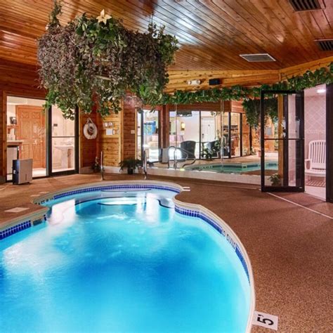 Texas Hotels with Jacuzzi in Room: Whirlpools, Hot Tubs, Cabins & B&Bs