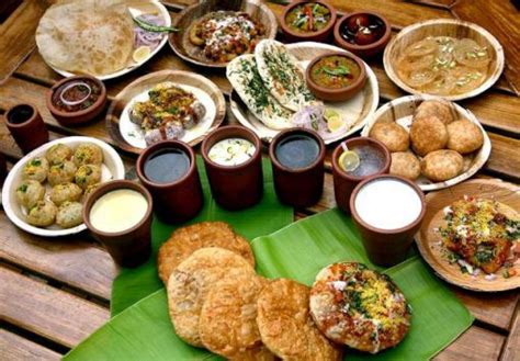 10 Street Food Places In Delhi That Have Achieved Cult Status Across The World - Zoomcar