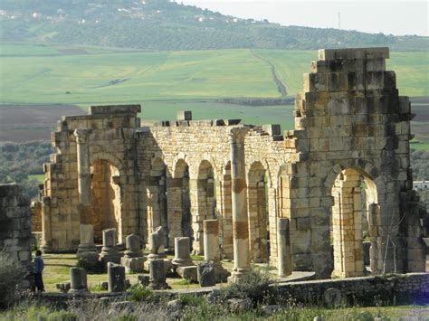 Halfway 'round the world: Roman Ruins in Morocco: Volubilis